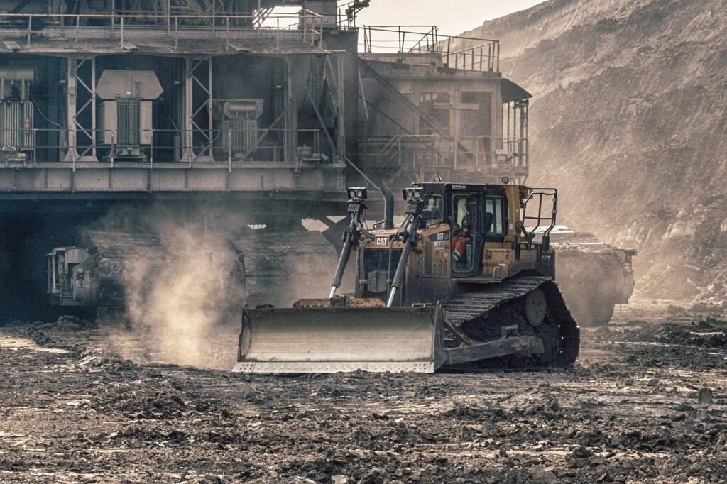 open-pit-mining-3554221_1280